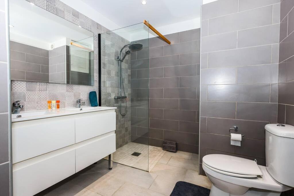 Watalibi - Beachfront Apartment Grand-Case Екстериор снимка