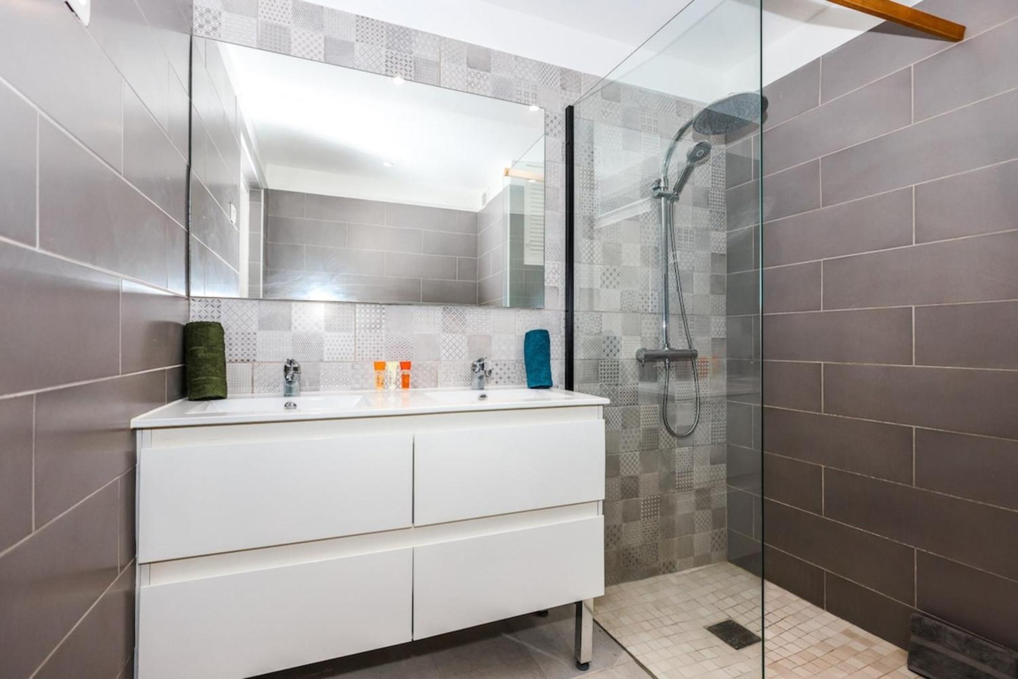 Watalibi - Beachfront Apartment Grand-Case Екстериор снимка